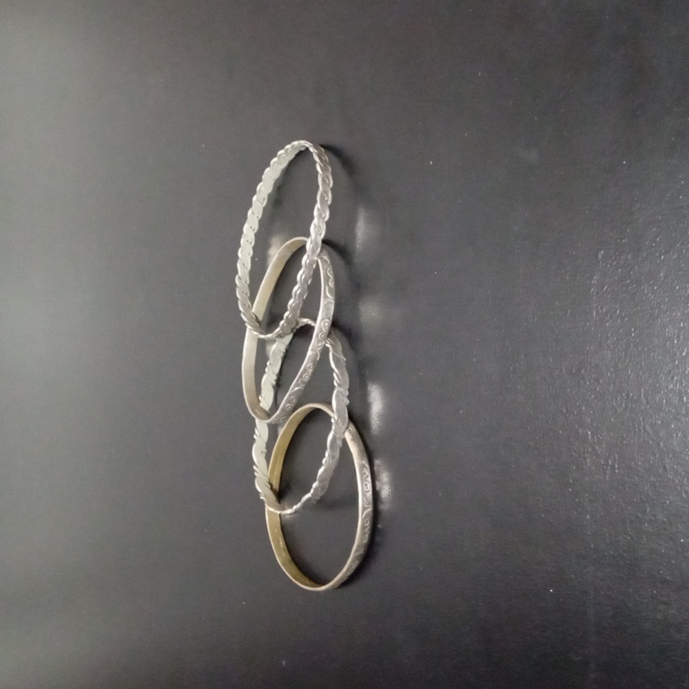 Metal Silver bangles